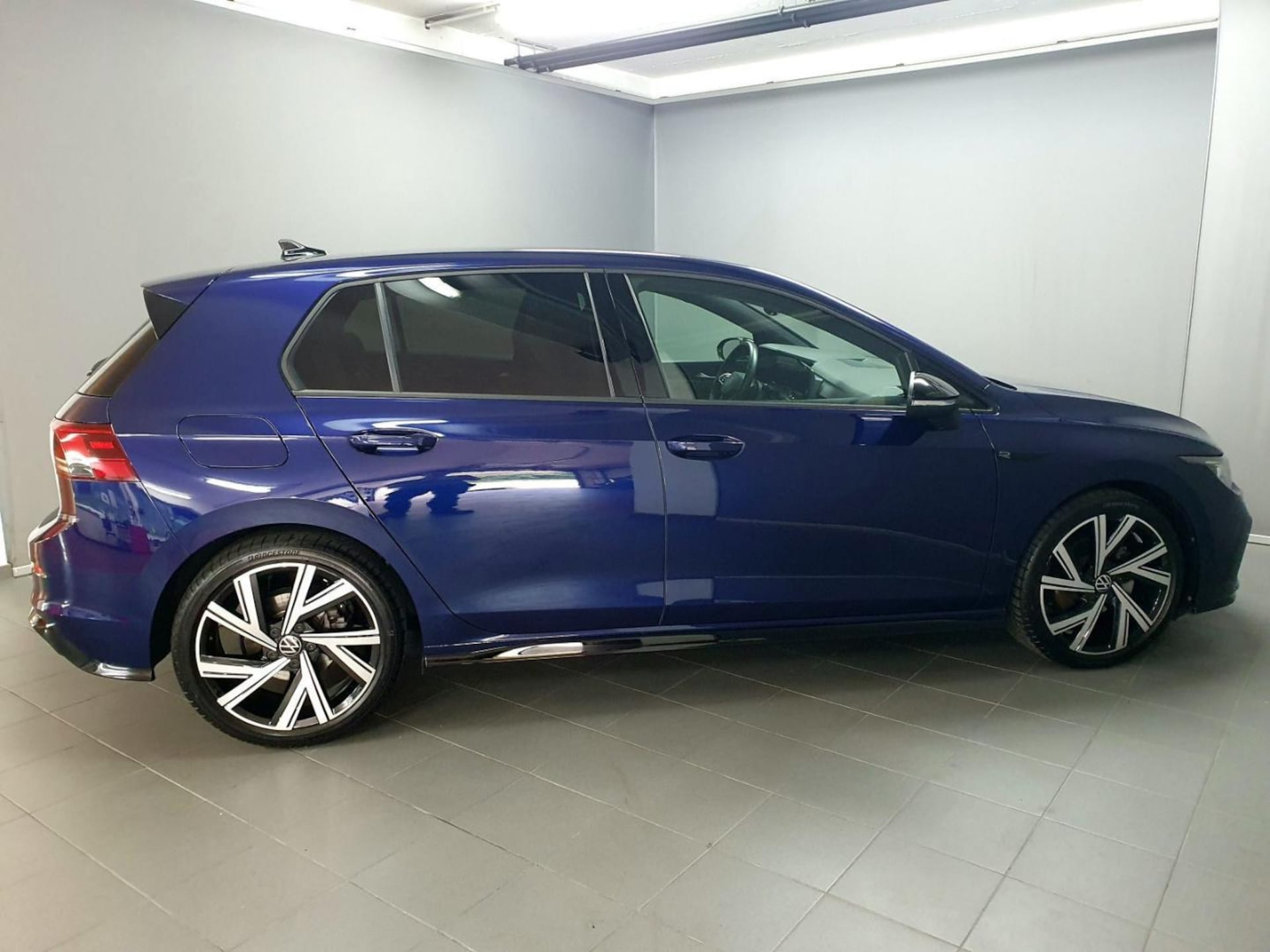 Volkswagen Golf R-Line
