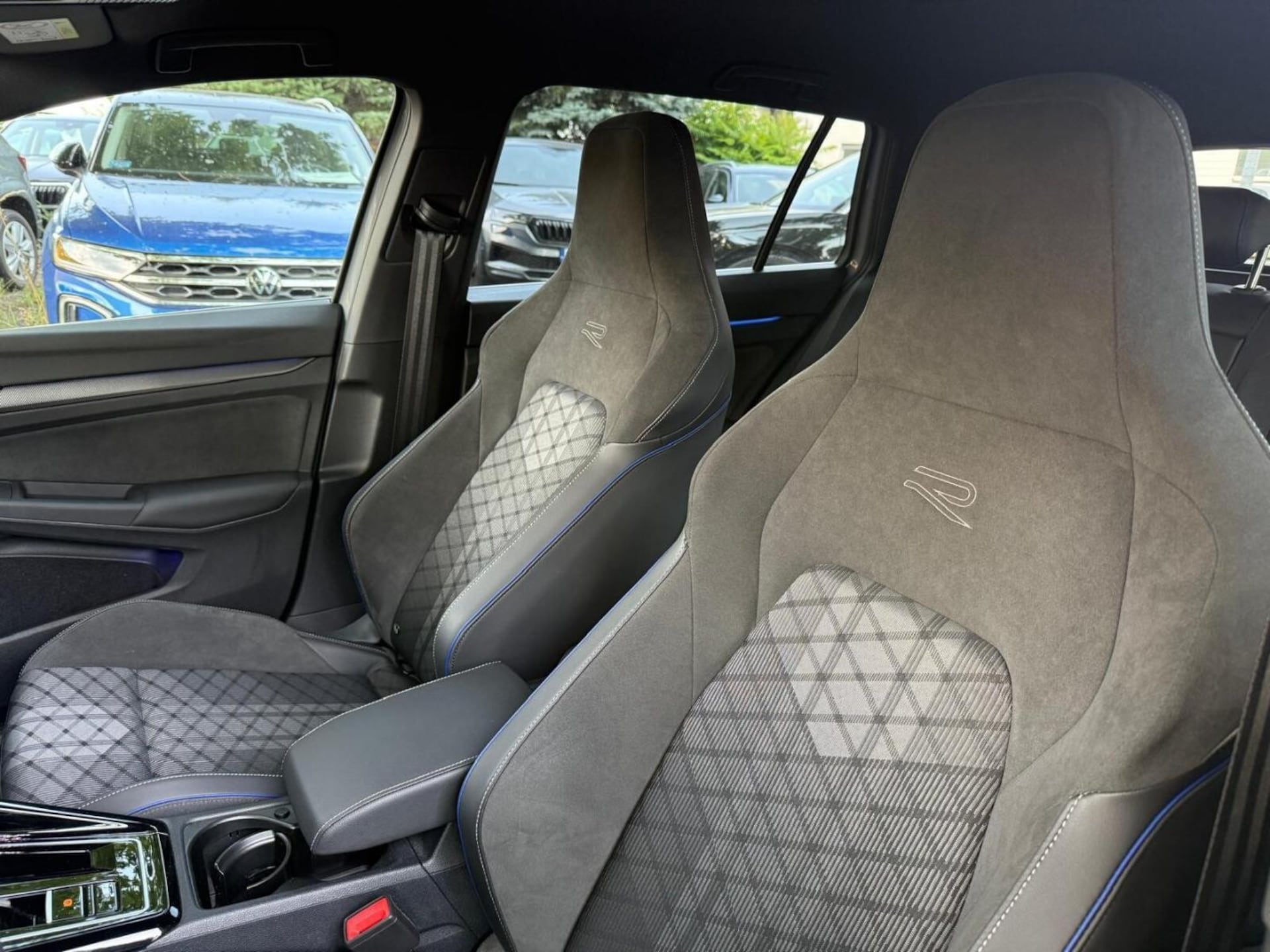 Volkswagen Golf Variant R-Line