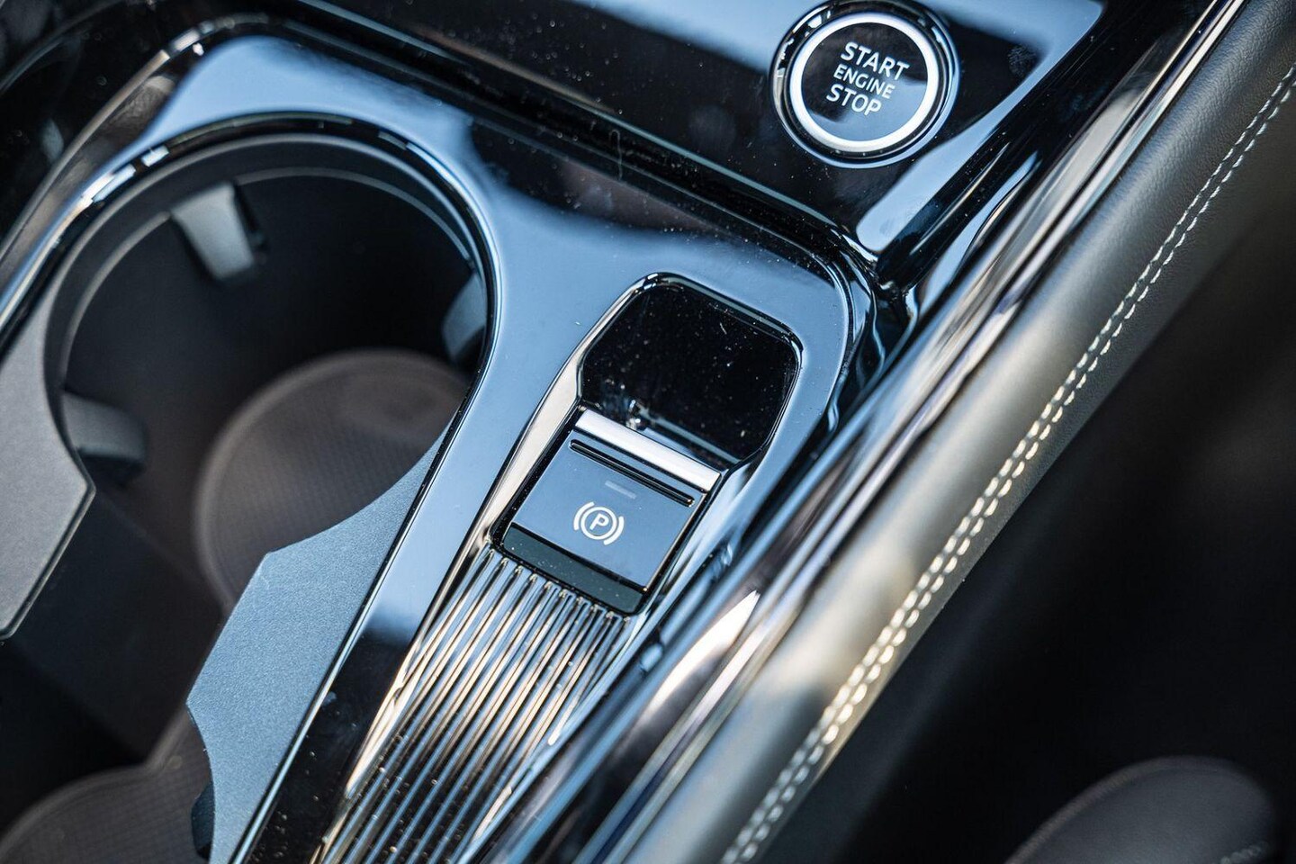 Image about Audi Q3 Sportback TFSI quattro 195 kW