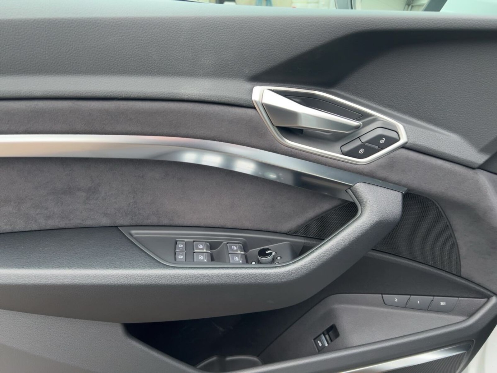 Audi Q8 e-tron – Bild 12