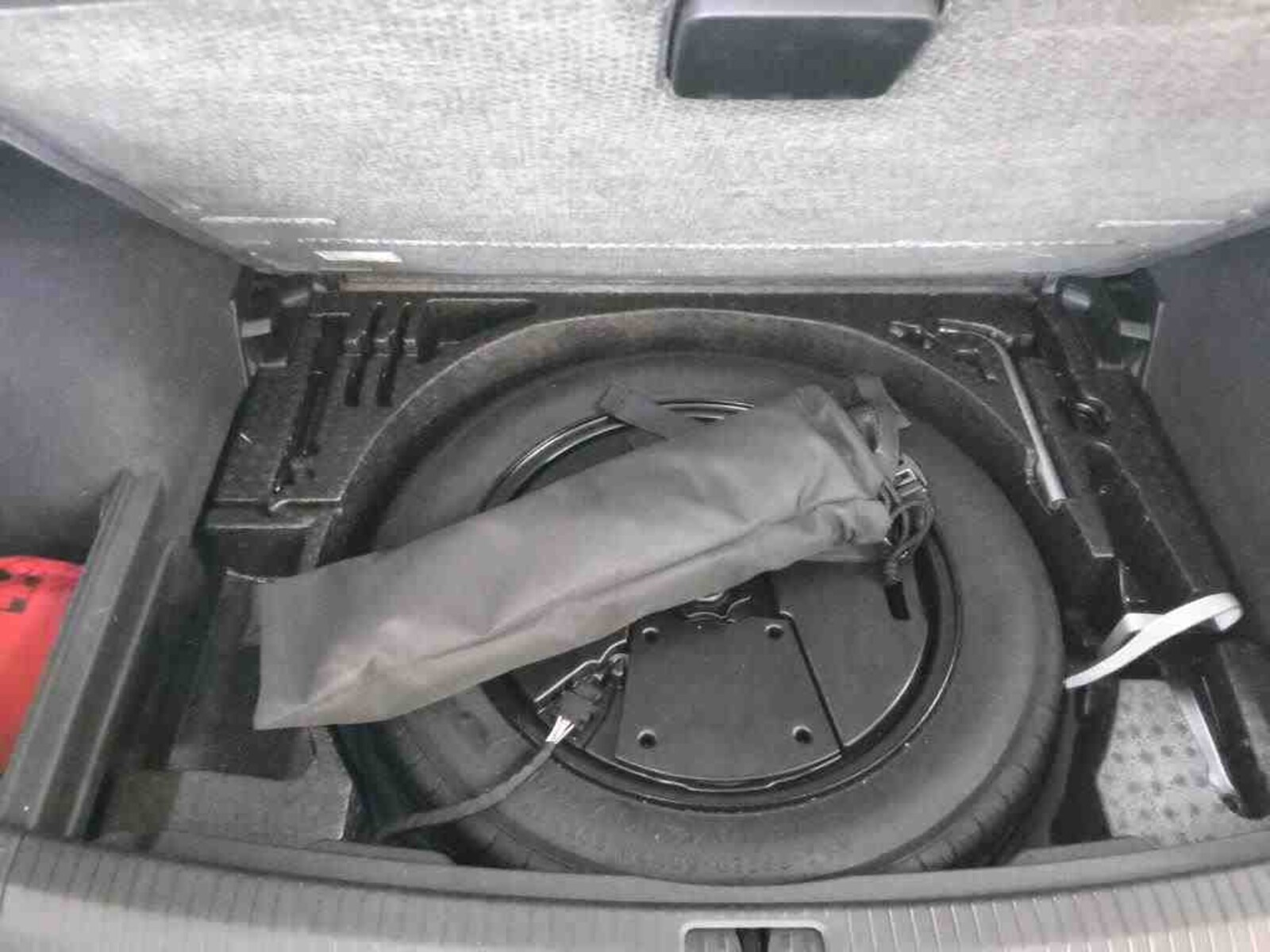 Volkswagen Tiguan – Bild 10