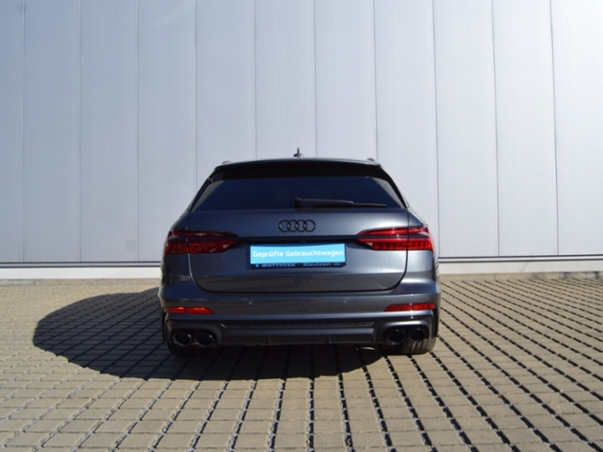 Audi S6 Avant