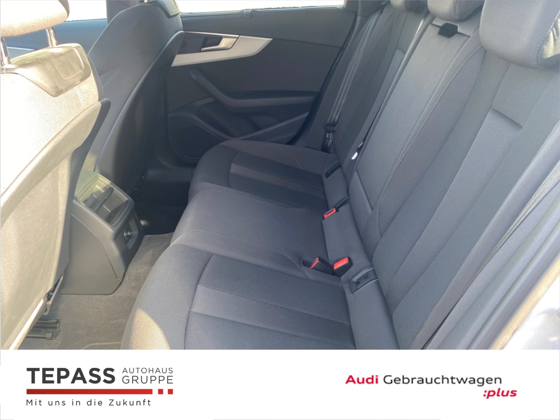 Audi A4 Avant S line