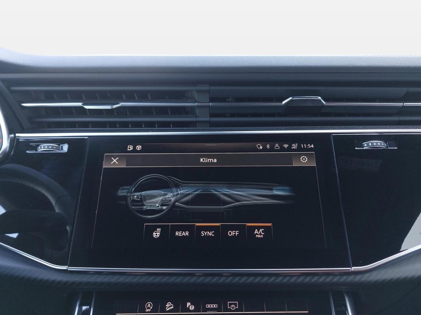 Audi SQ8 – Bild 18