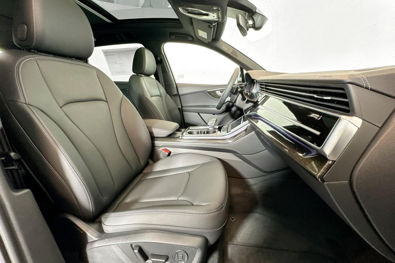 2026 Audi Q7 Premium - Photo 25