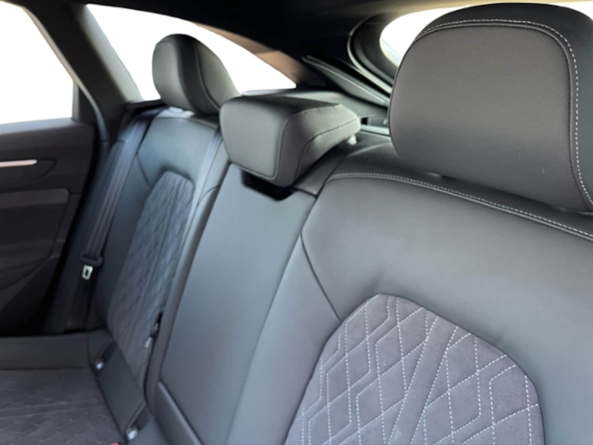 Audi A6 Avant edition one