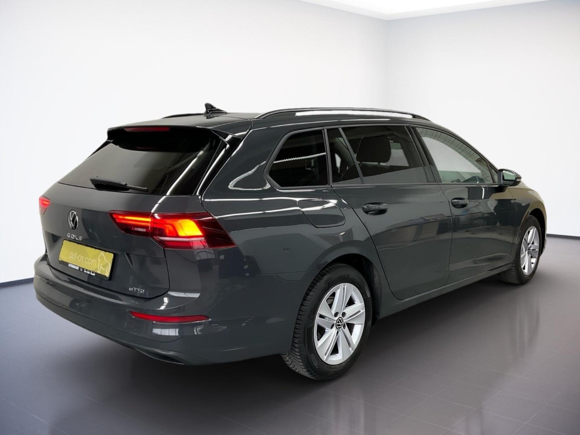 Volkswagen Golf Variant Life