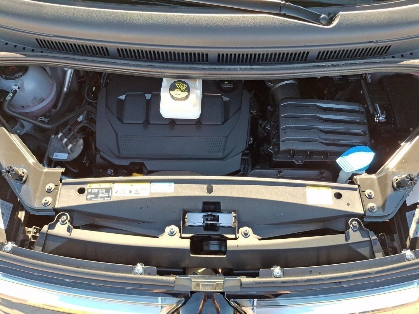 Volkswagen Multivan Langversion – Bild 16