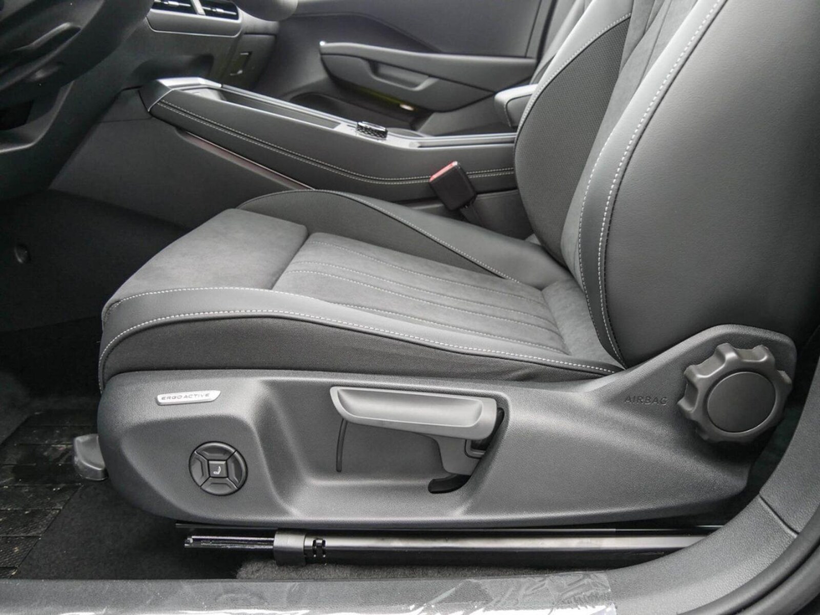 Volkswagen T-Roc – Bild 12