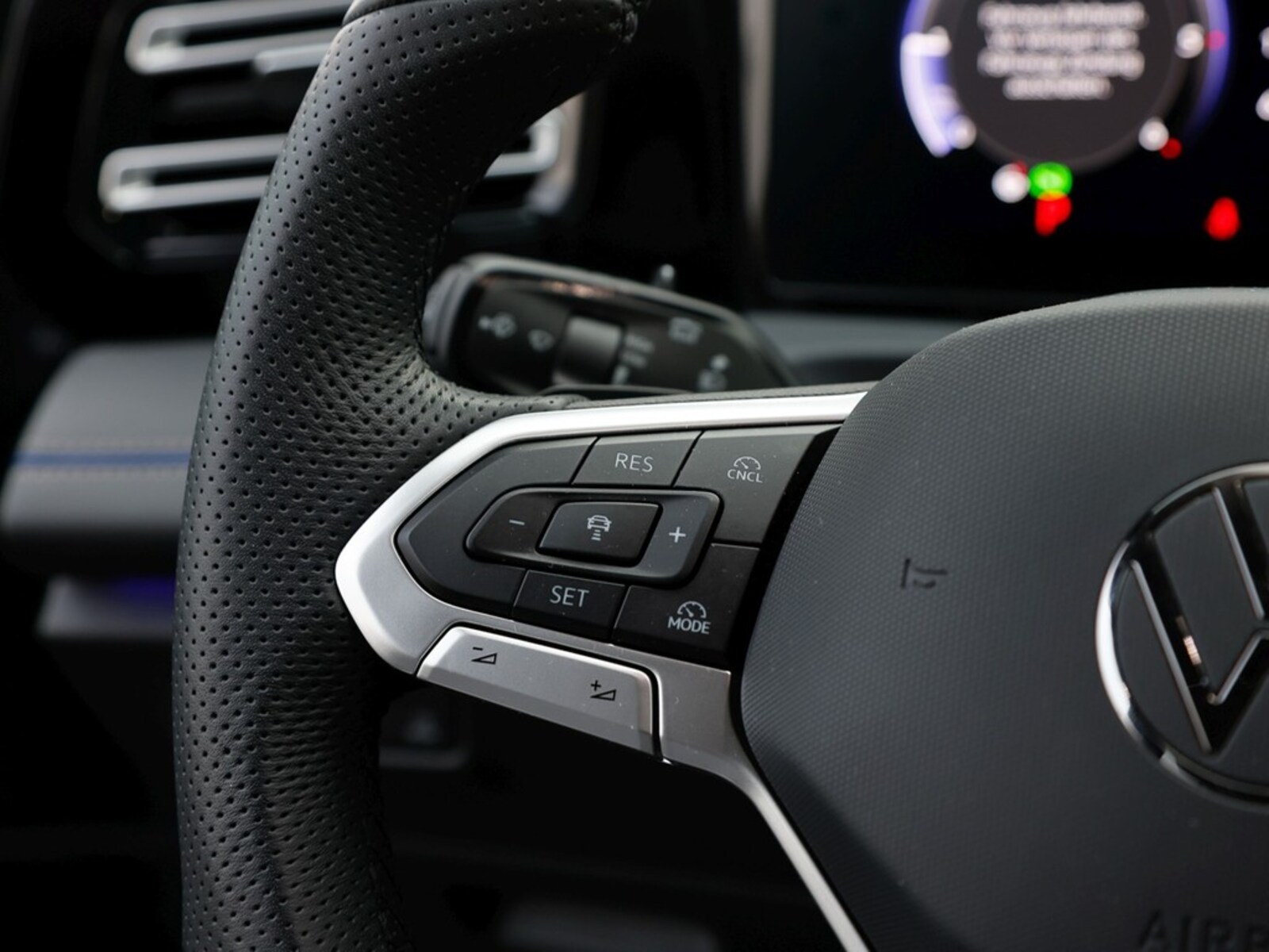 Volkswagen Tiguan – Bild 17