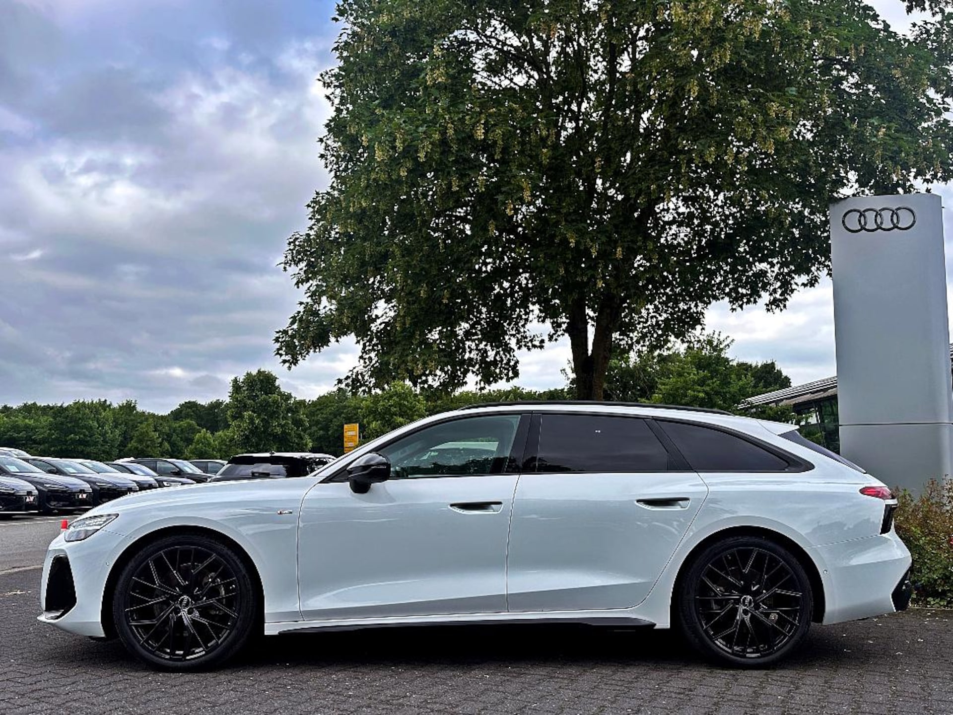 Audi A6 Avant edition one