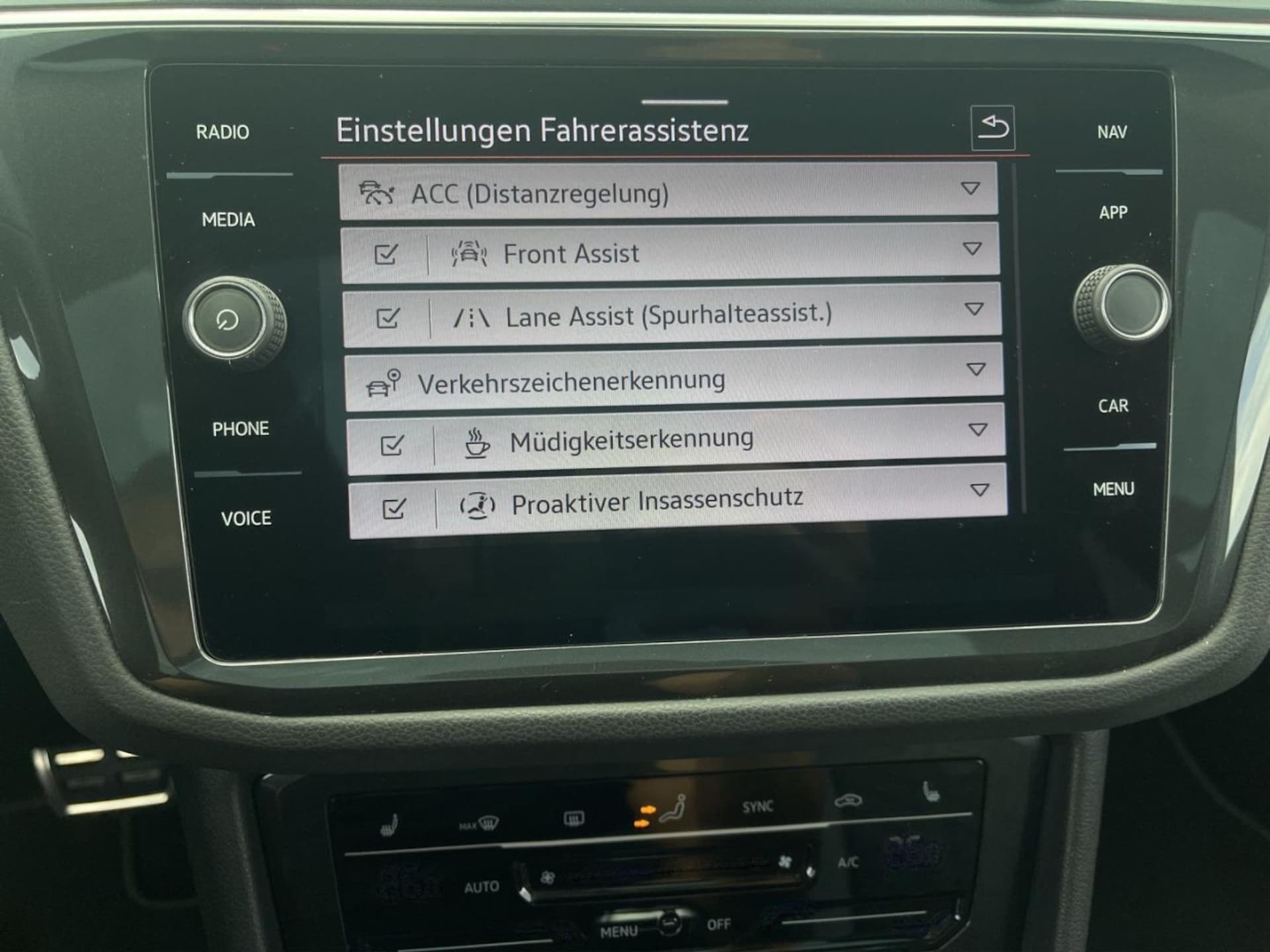 Volkswagen Tiguan R-Line