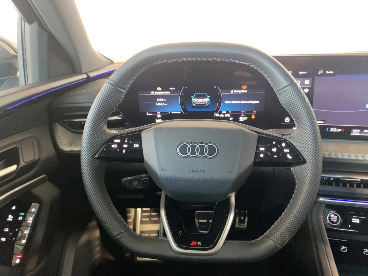 Bild über Audi Q5 SUV TFSI quattro 150 kW S tronic - für weitere Informationen kontaktieren Sie den Audi Partner