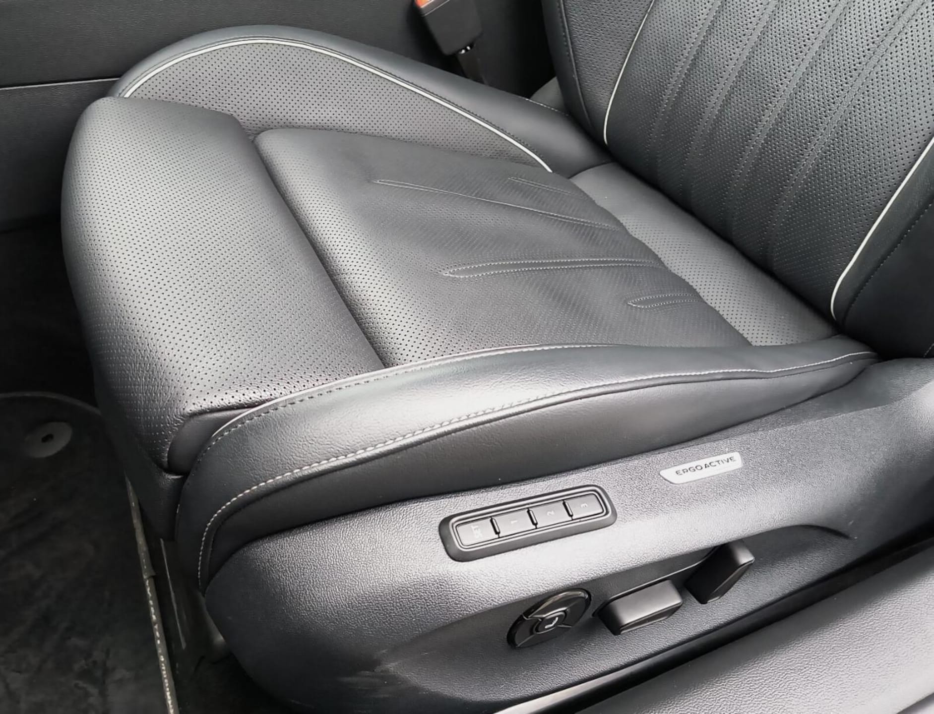 Volkswagen Passat Elegance