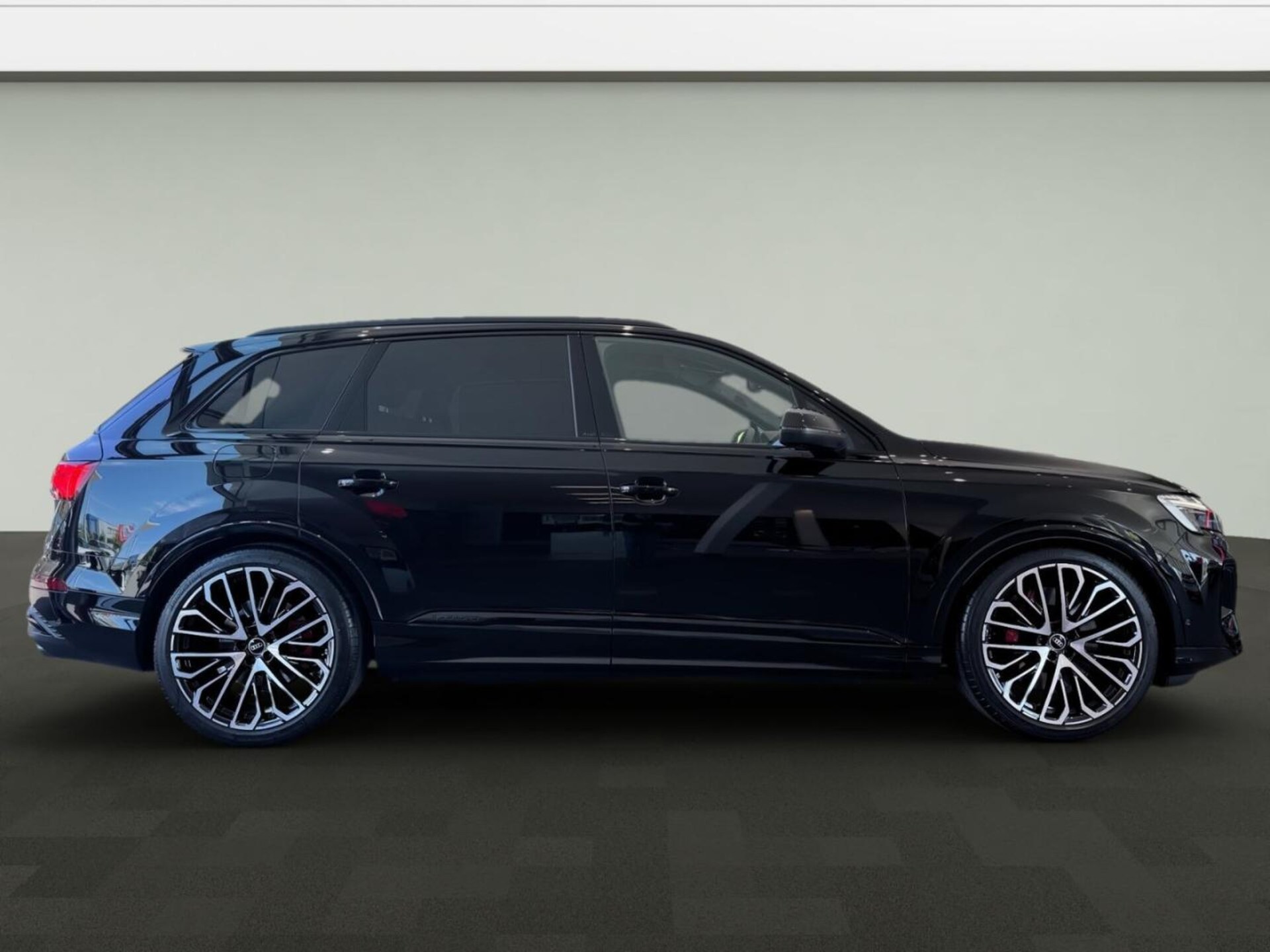 Audi SQ7 SUV
