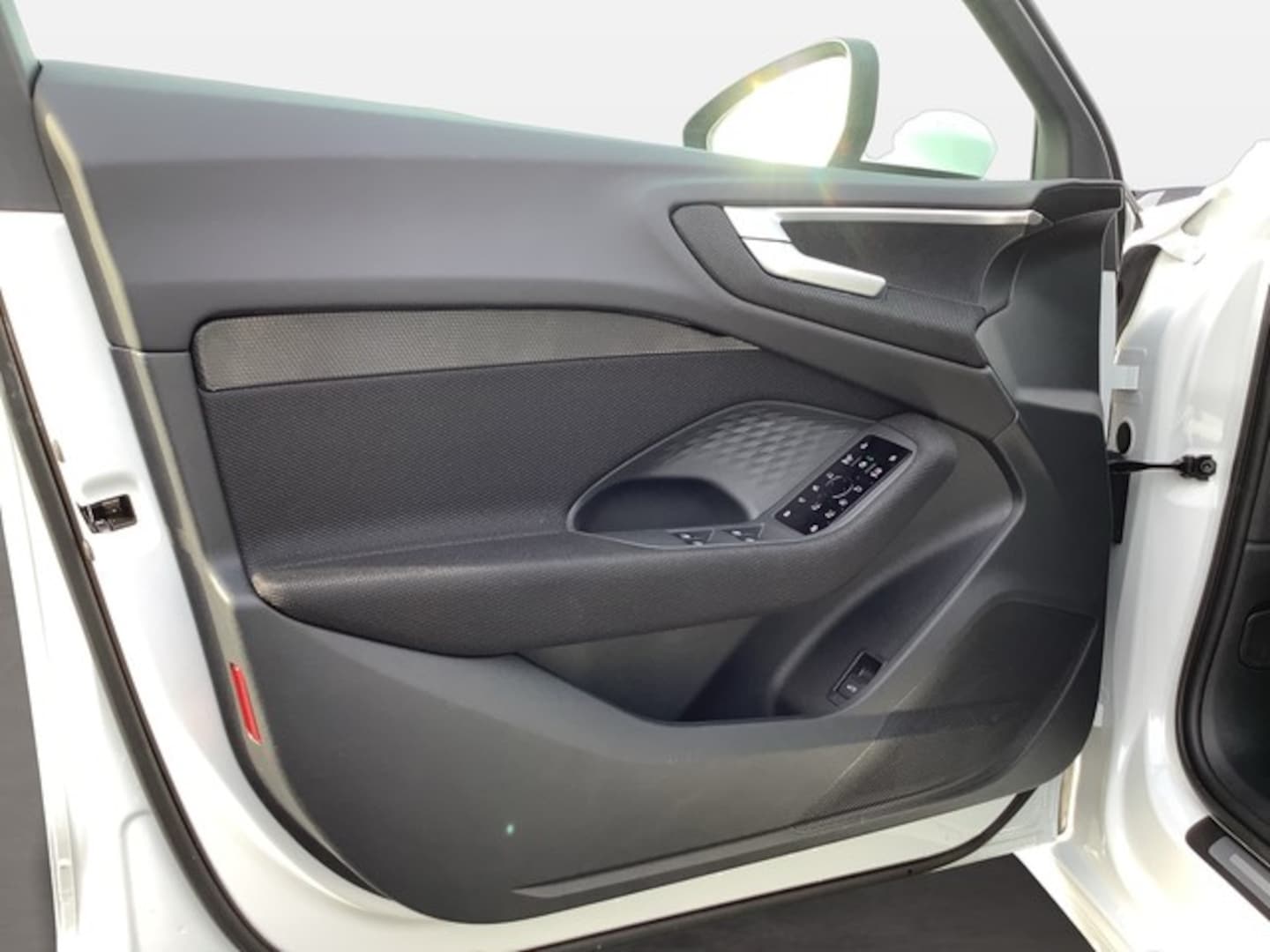 Bild über Audi A5 Avant TDI 150 kW S tronic - für weitere Informationen kontaktieren Sie den Audi Partner
