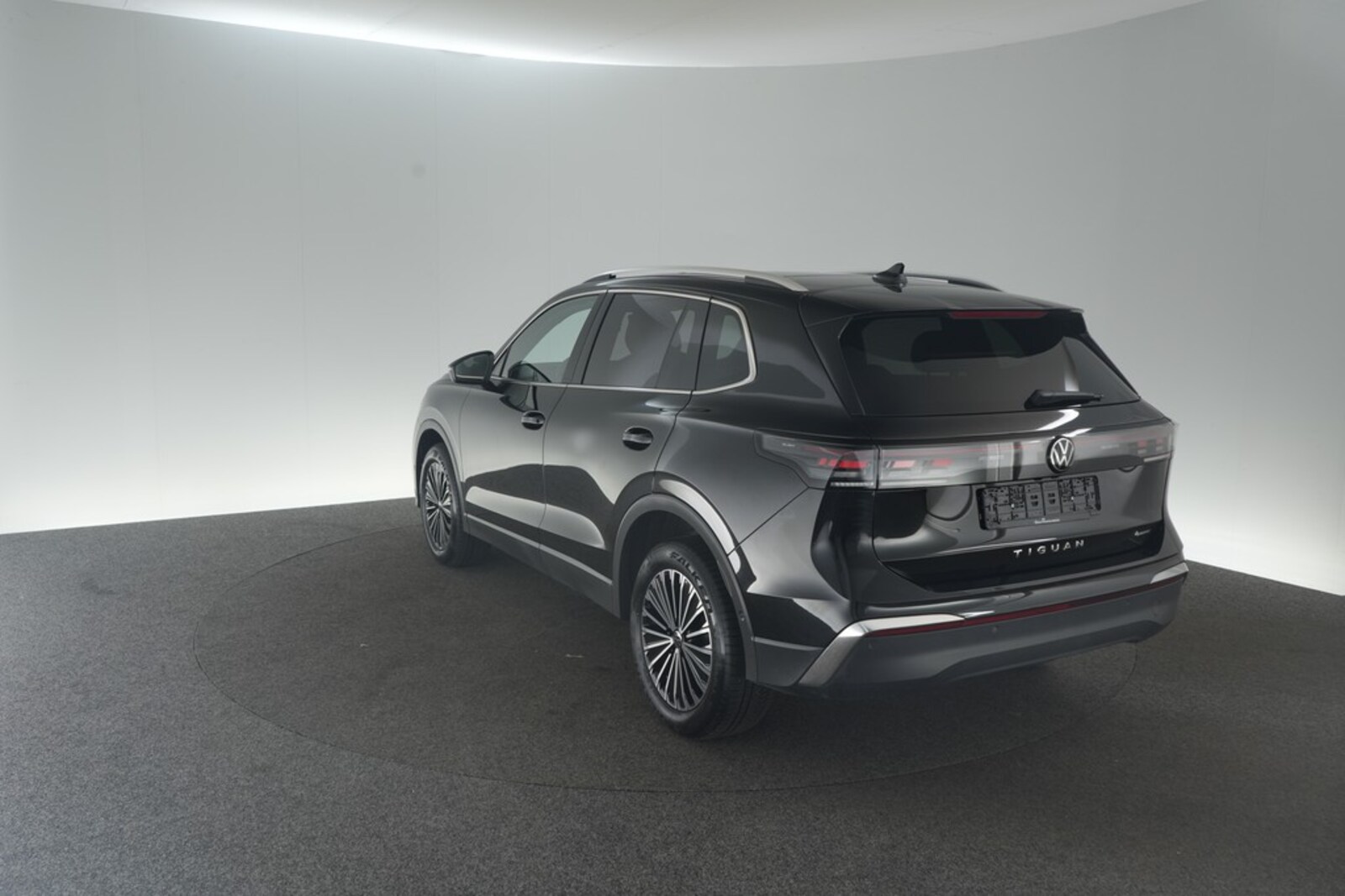 Volkswagen Tiguan – Bild 9