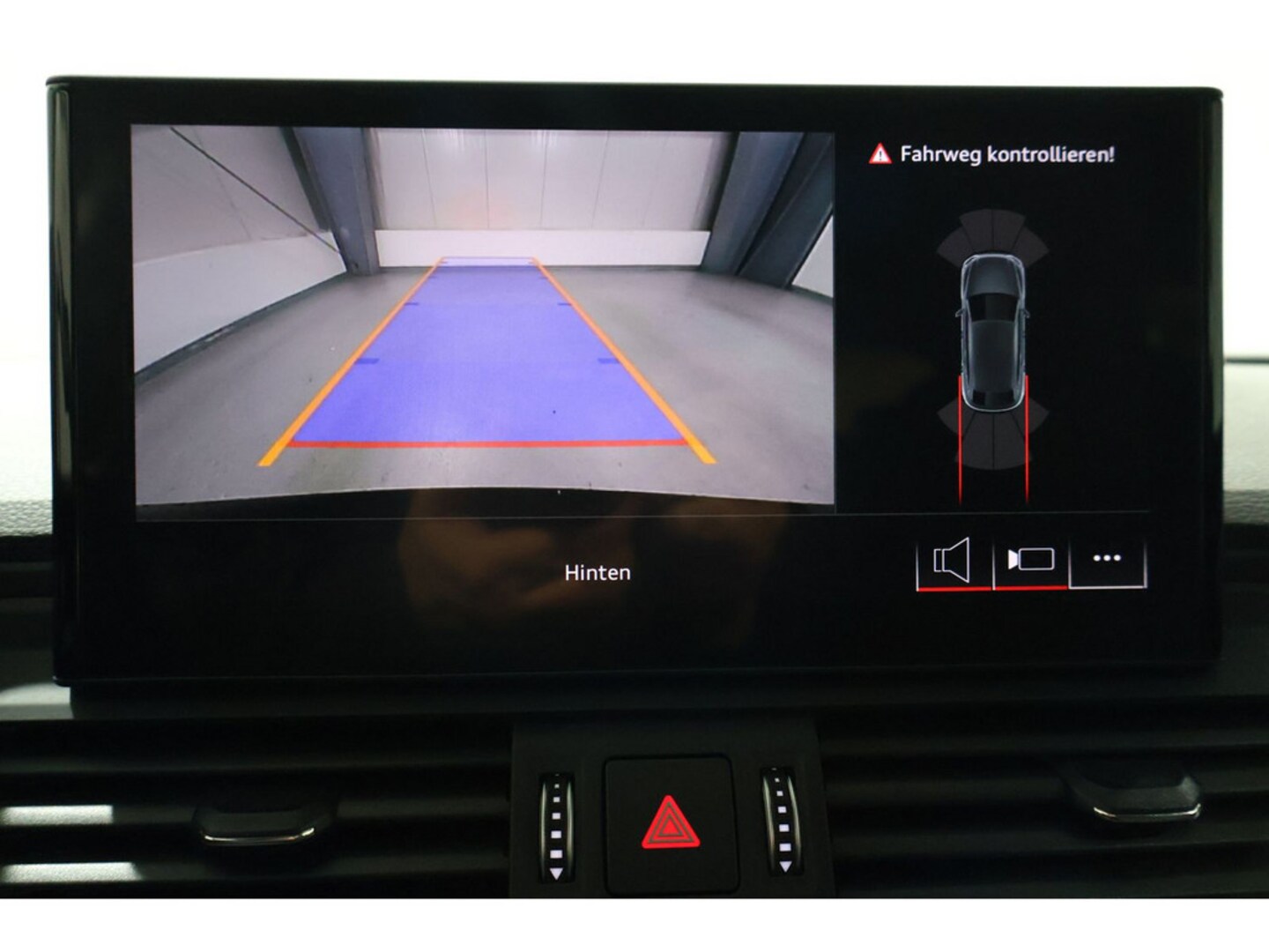 Bild über Audi Q5 Sportback 40 TDI quattro S tronic - für weitere Informationen kontaktieren Sie den Audi Partner