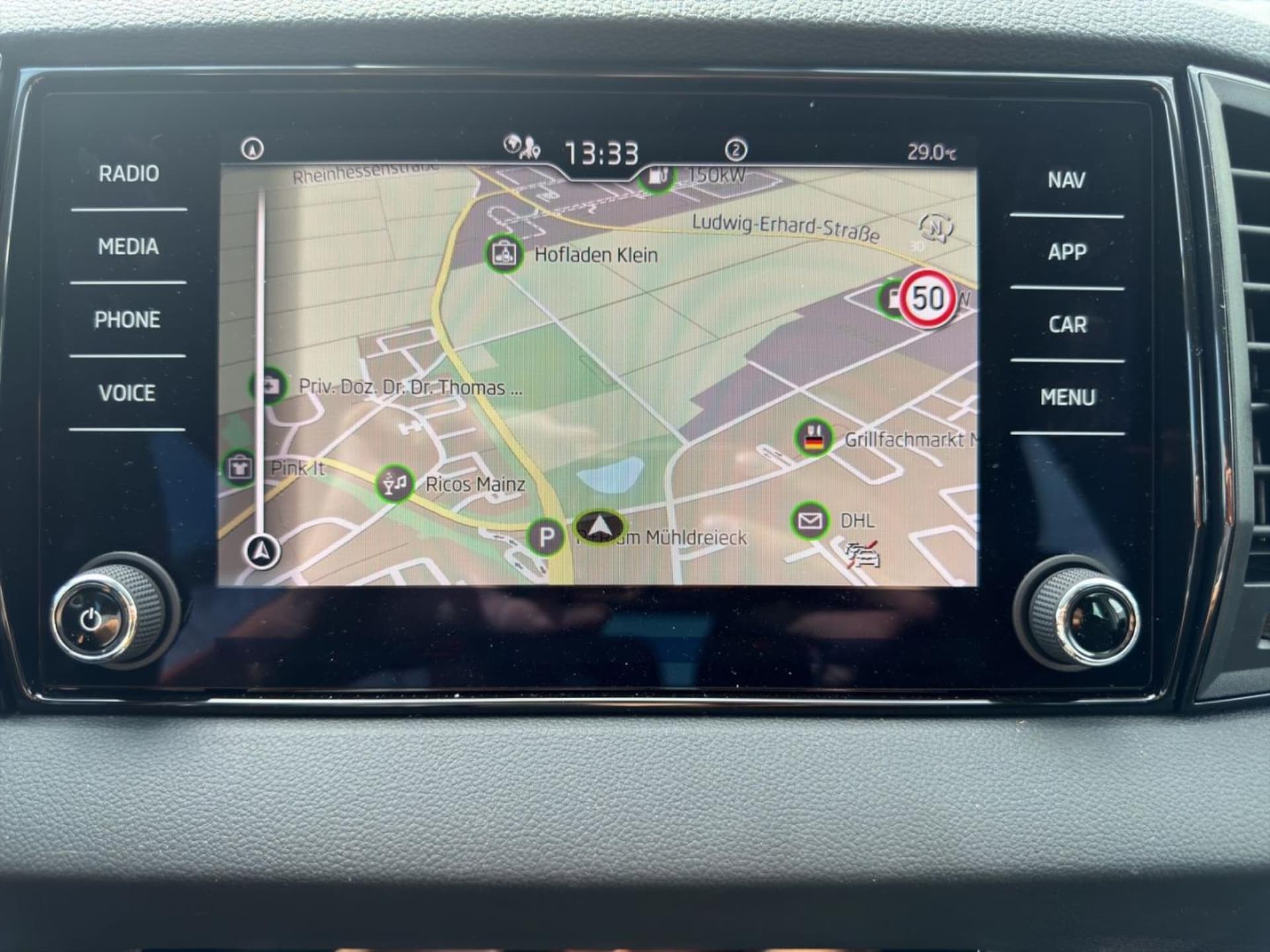 Skoda Karoq Selection