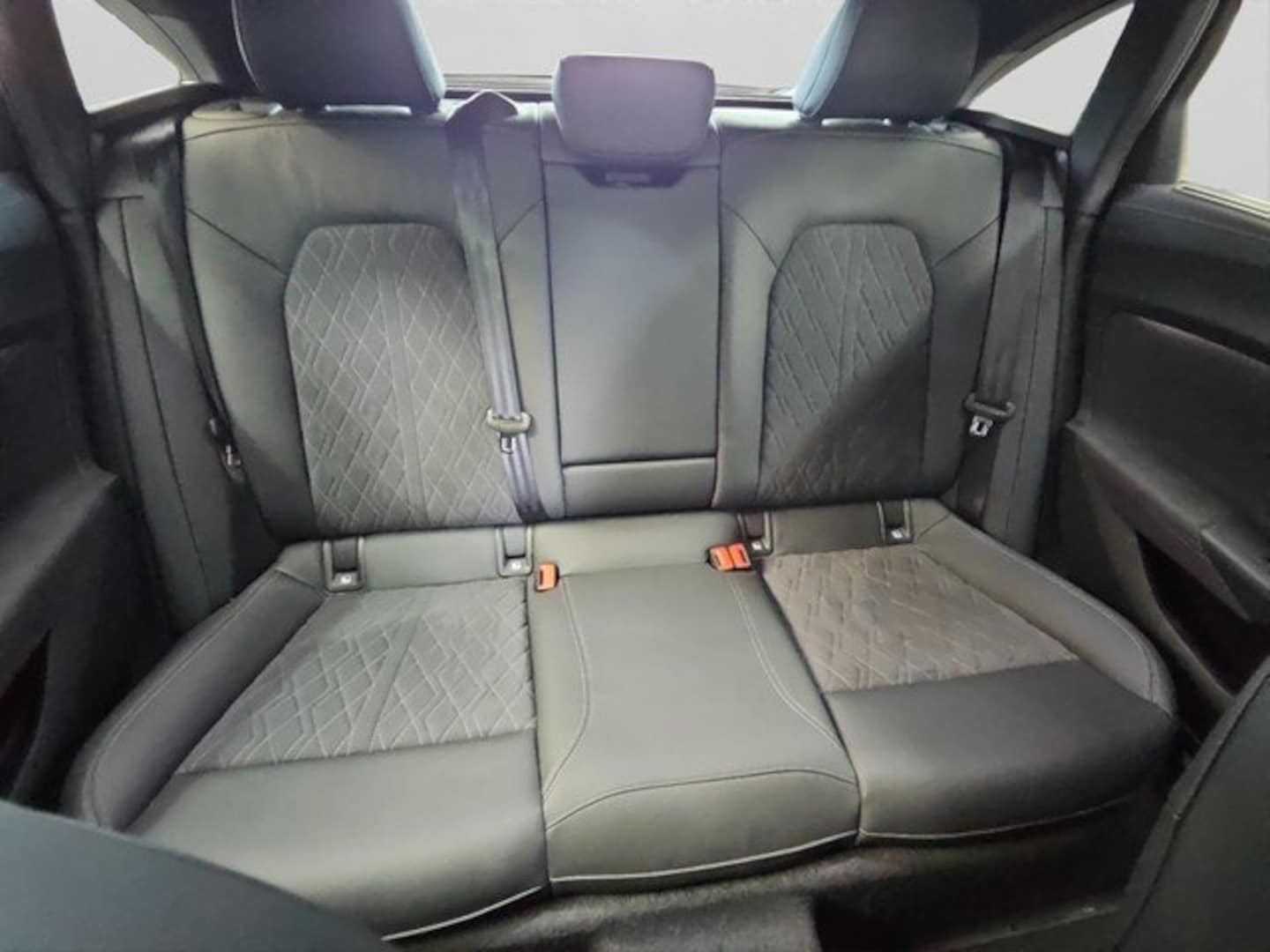Bild über Audi A5 Limousine TFSI quattro S tronic - für weitere Informationen kontaktieren Sie den Audi Partner
