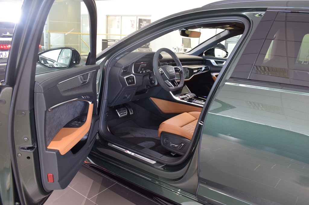 Bild som visar Audi RS 6 Avant RS 6 Avant performance 630 hk tiptronic - för mer information kontakta din Audi Partner