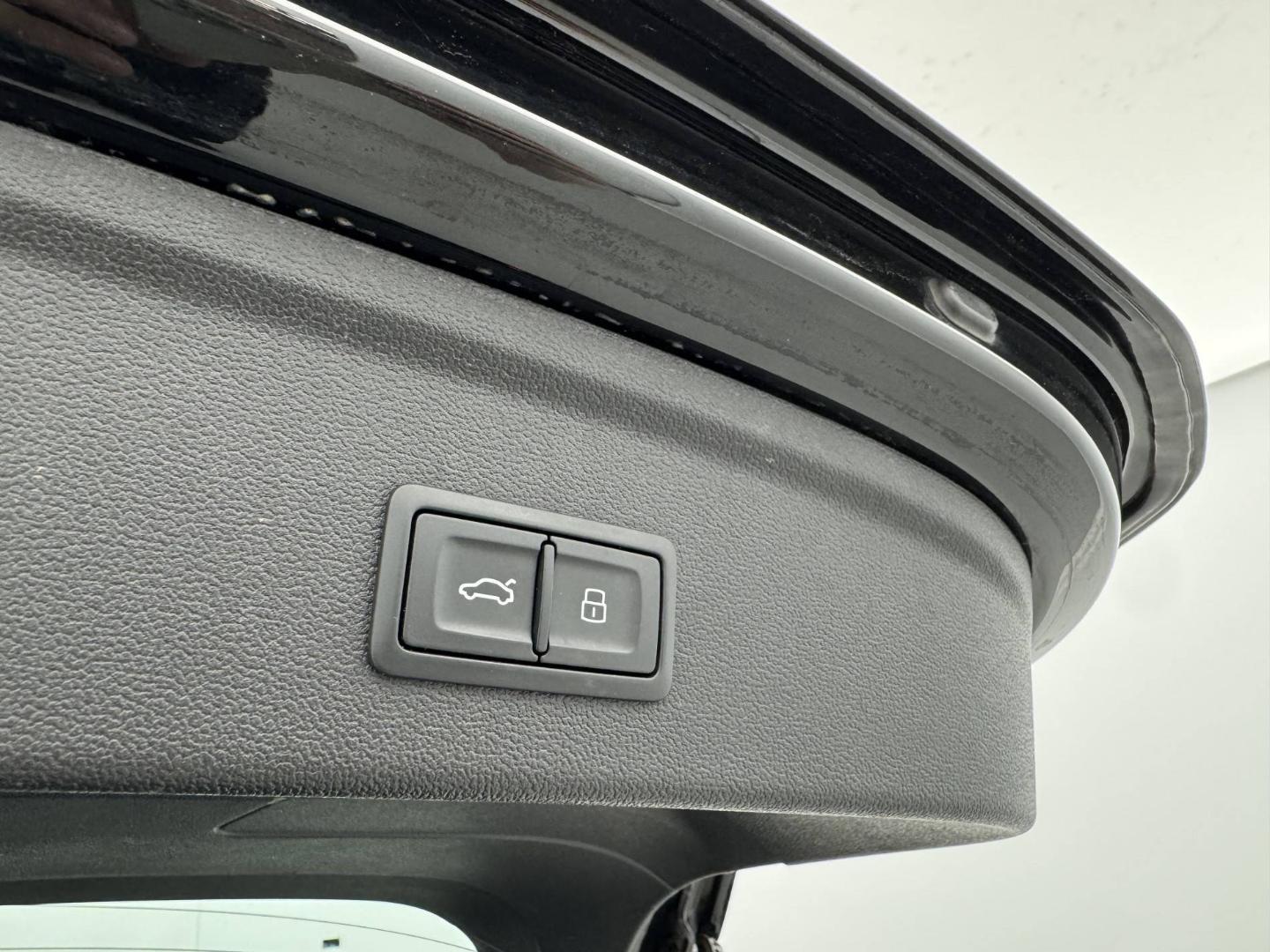 Image about Audi A3 Sportback S line 35 TDI 110 kW (150 ch) S tronic