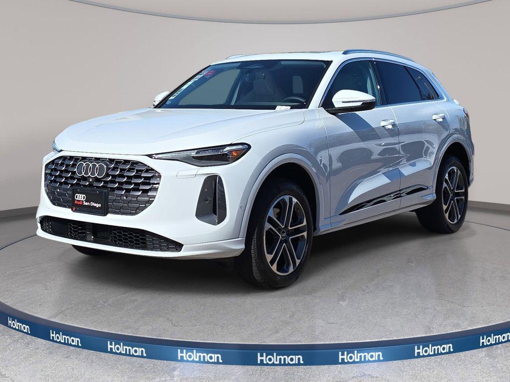2026 Audi Q5 Premium Plus quattro's photo