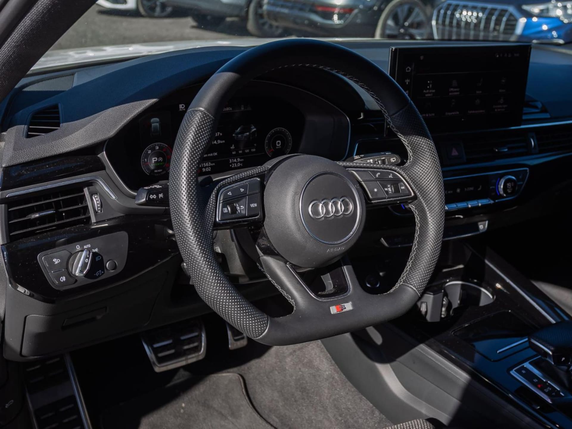 Audi A4 Avant S line