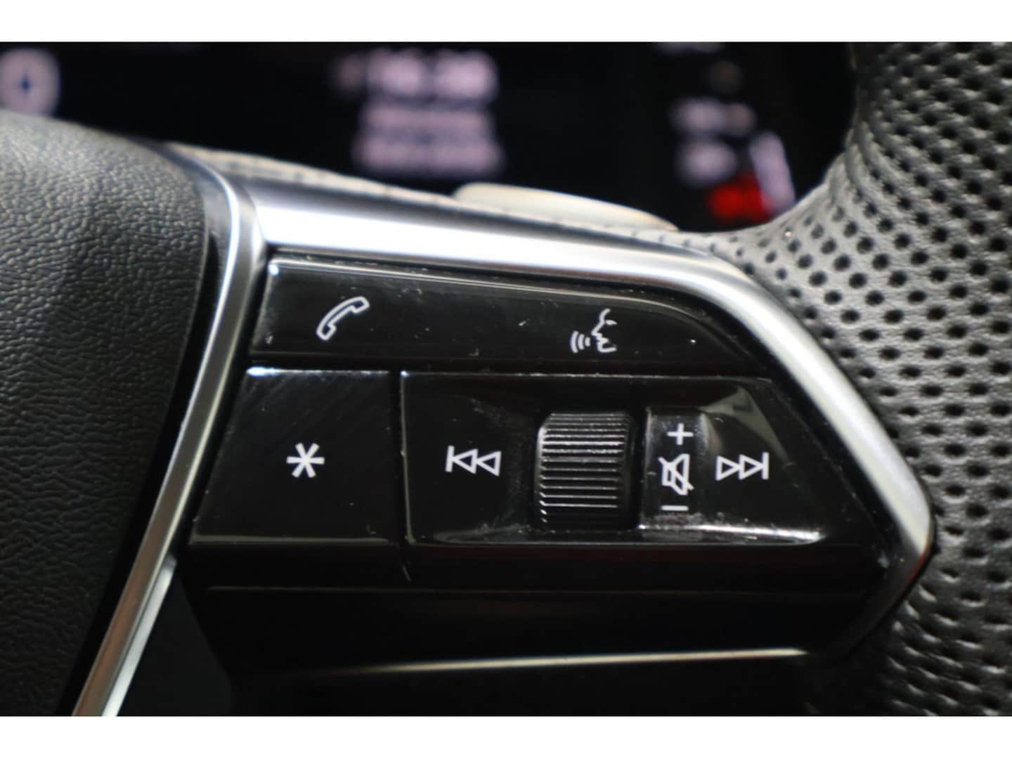 Bild über Audi S6 Avant TDI quattro tiptronic - für weitere Informationen kontaktieren Sie den Audi Partner