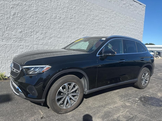 Photo of 2026 Mercedes-Benz GLC 300