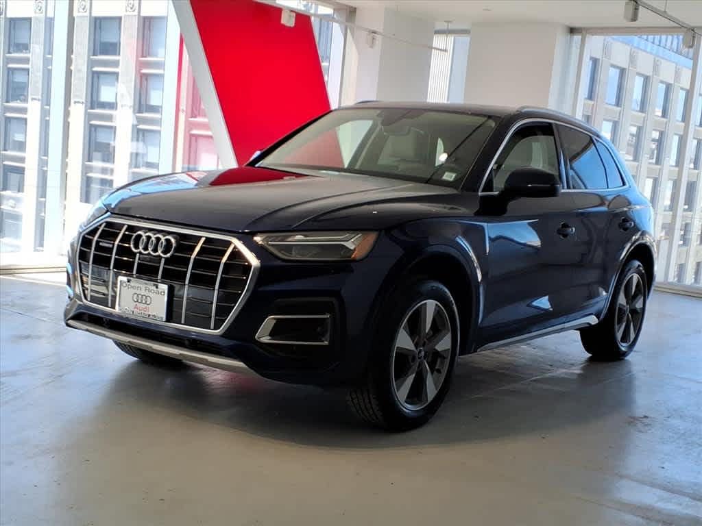 2023 Audi Q5 40 Premium Plus's photo