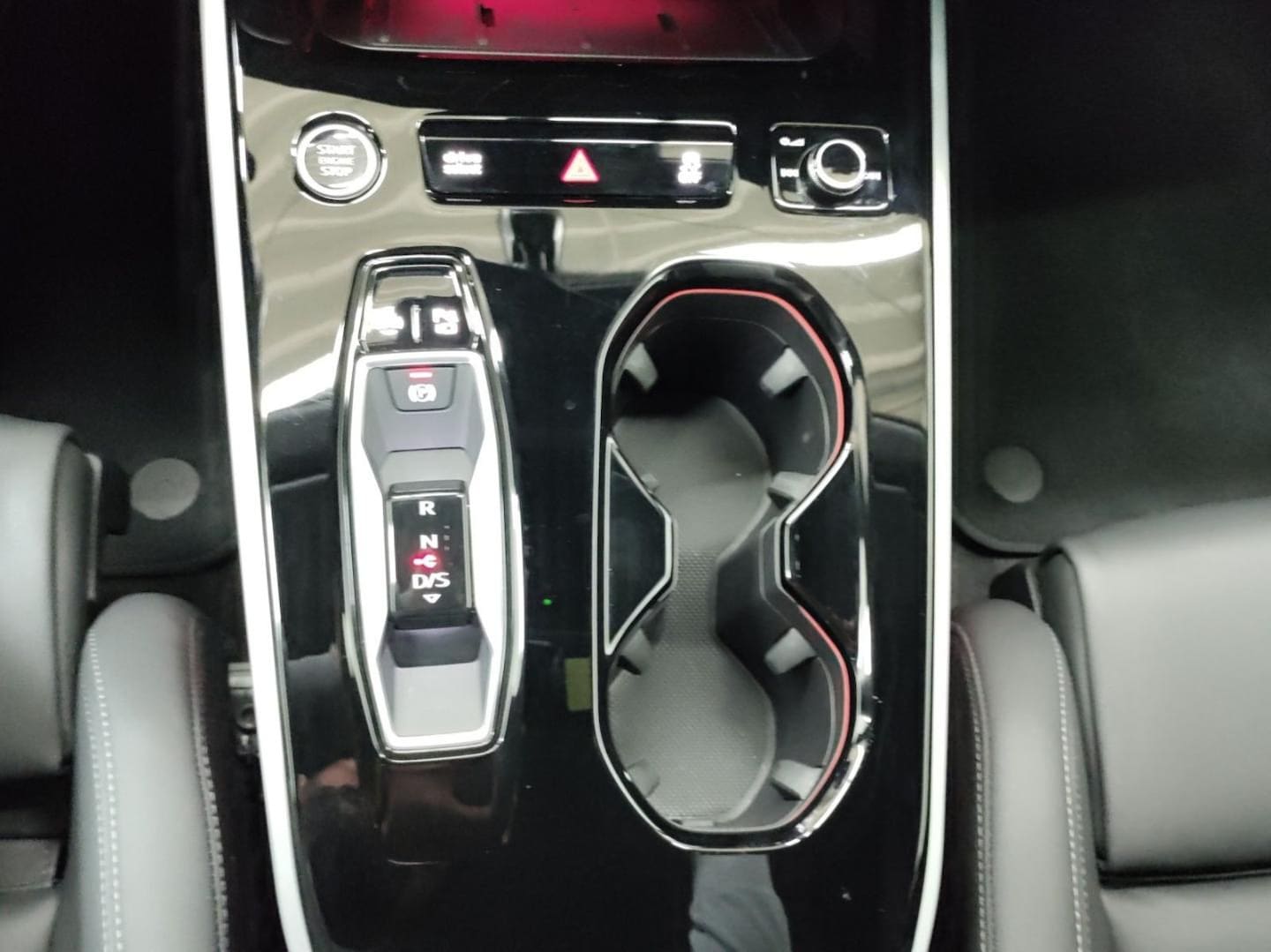 Bild über Audi A5 Avant TDI 150 kW S tronic - für weitere Informationen kontaktieren Sie den Audi Partner