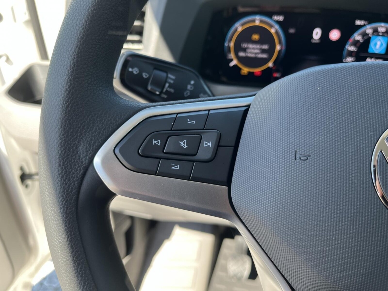 Volkswagen Crafter Kasten mittlerer Radstand – Bild 10