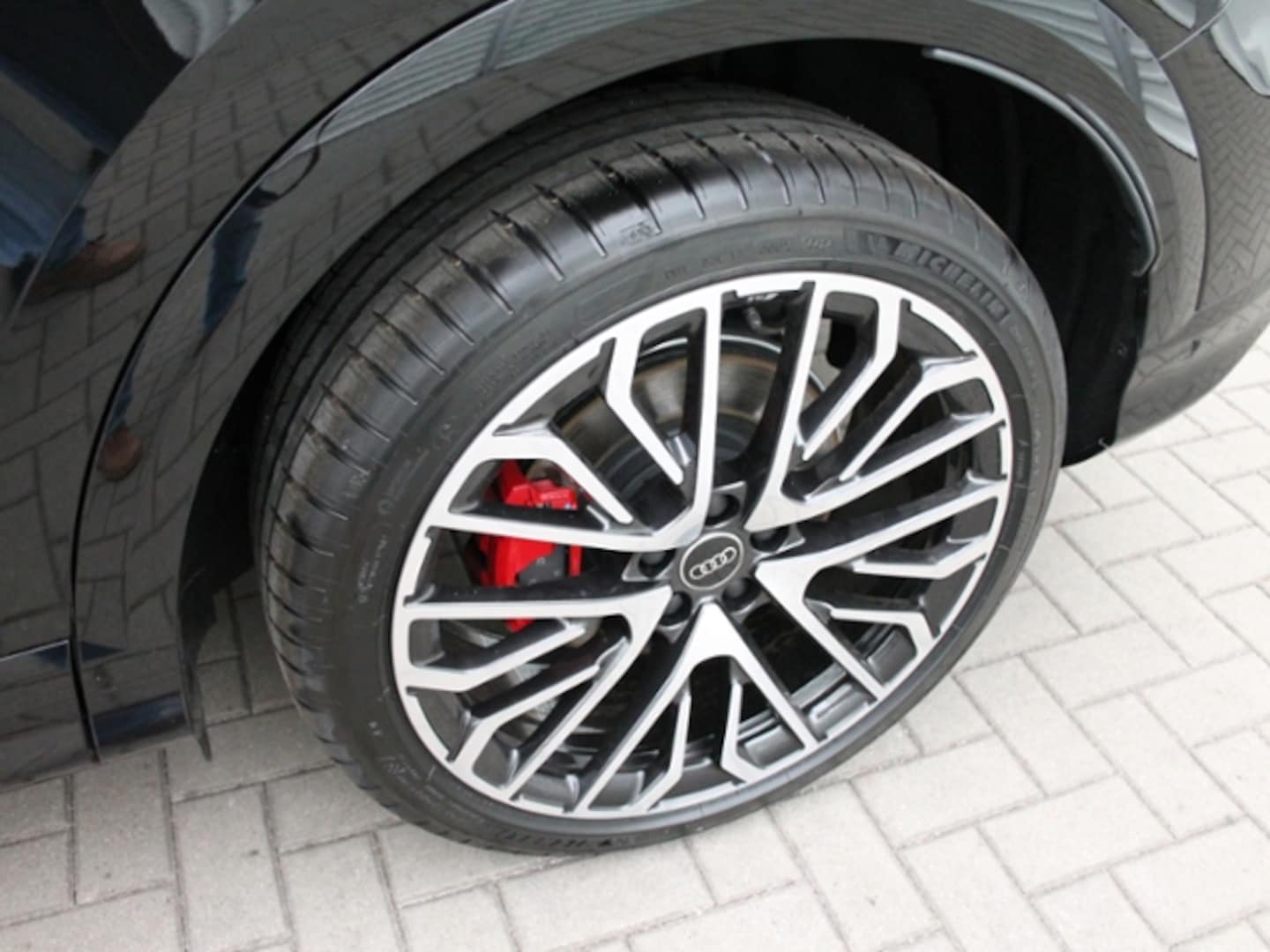 Bild über Audi Q5 SUV TDI quattro 150 kW S tronic - für weitere Informationen kontaktieren Sie den Audi Partner