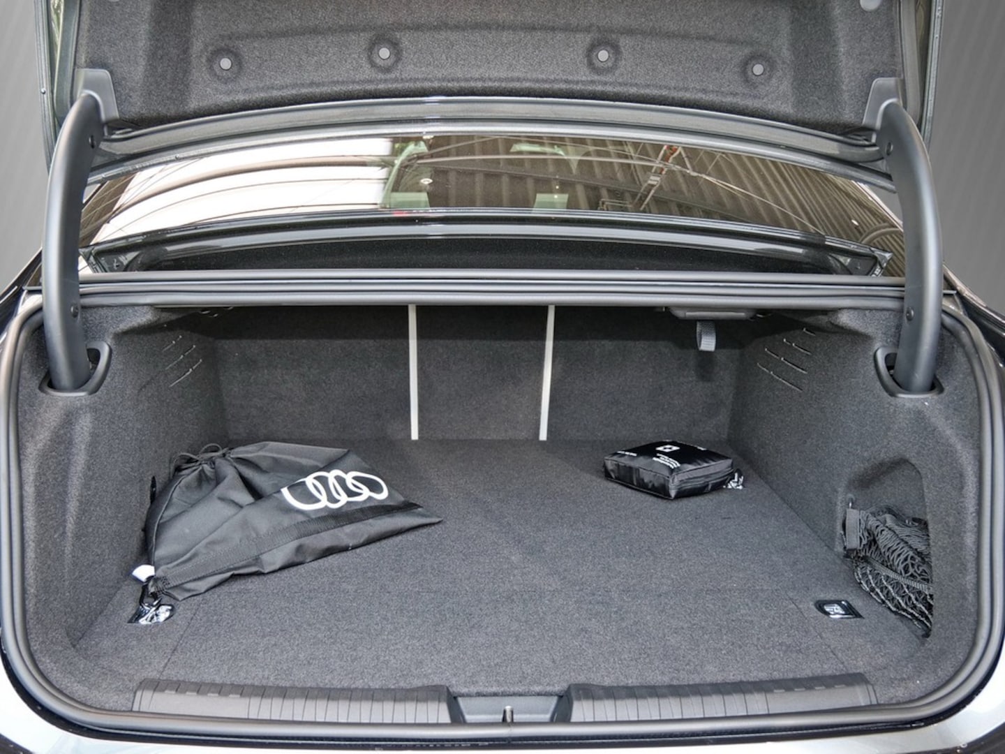 Bild über Audi A6 Limousine e-hybrid e-hybrid quattro 270 kW S tronic - für weitere Informationen kontaktieren Sie den Audi Partner