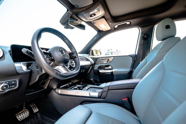 2026 Mercedes-Benz GLB 250