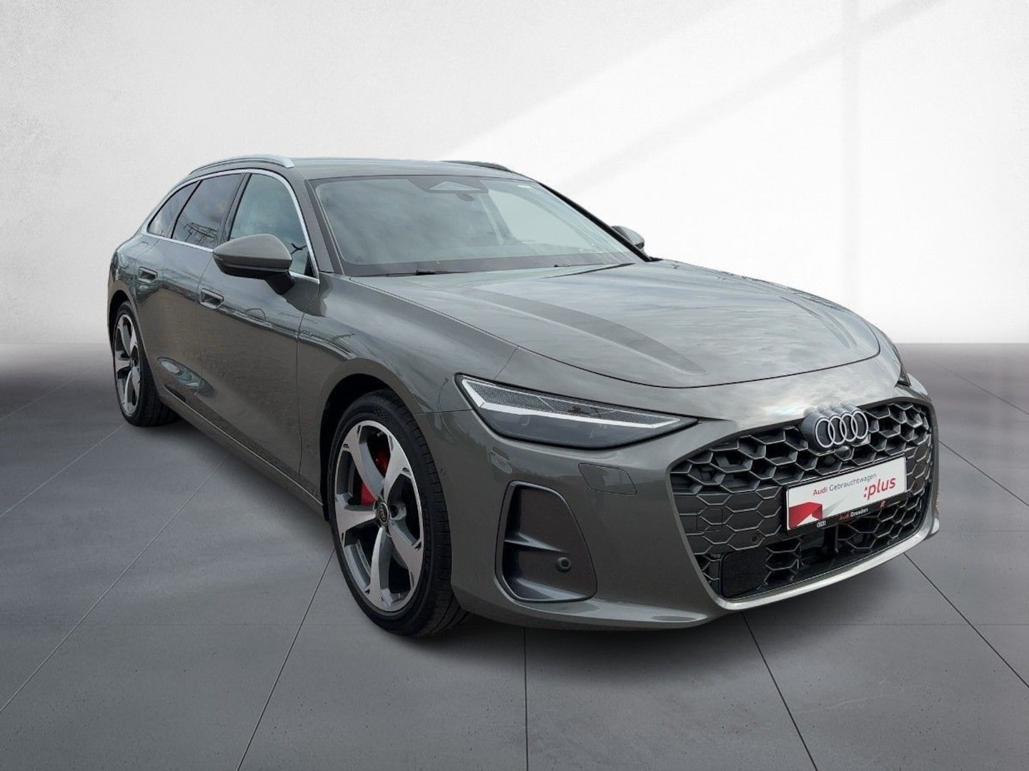 Bild über Audi A6 Avant e-hybrid e-hybrid quattro 220 kW S tronic - für weitere Informationen kontaktieren Sie den Audi Partner