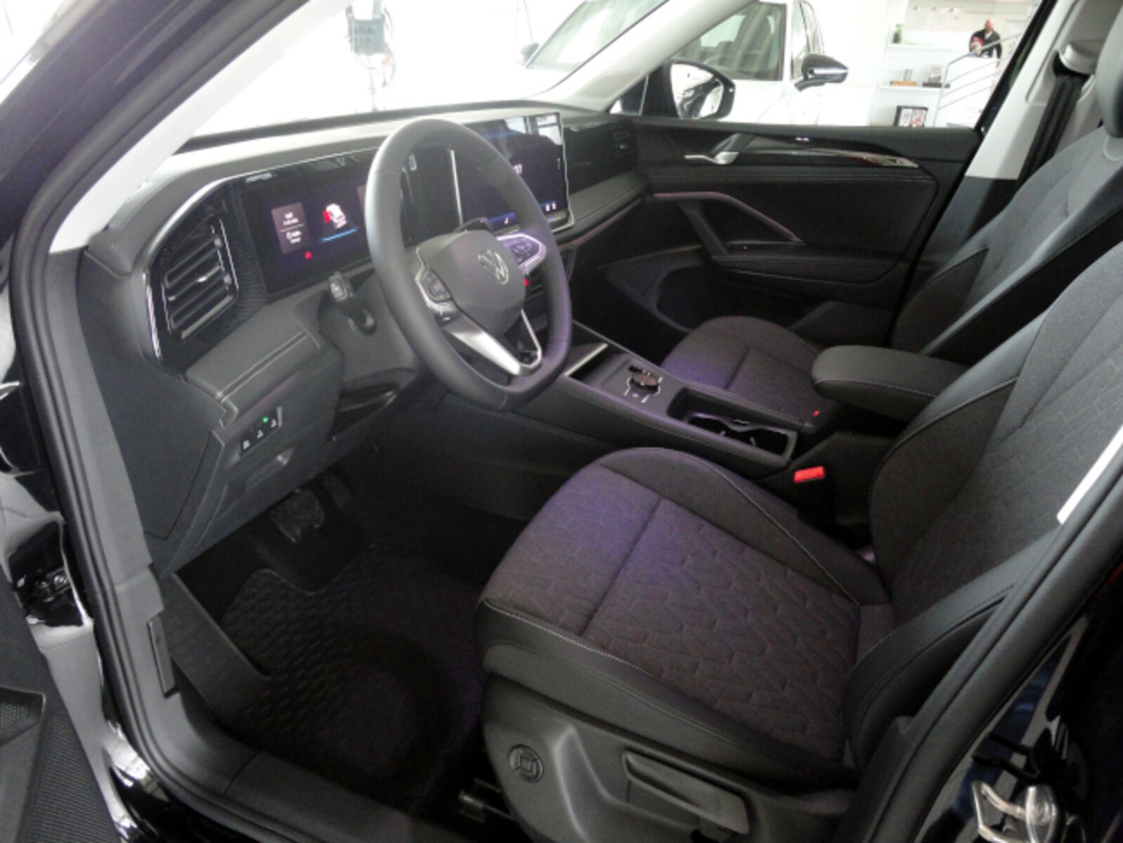 Volkswagen Tiguan – Bild 17