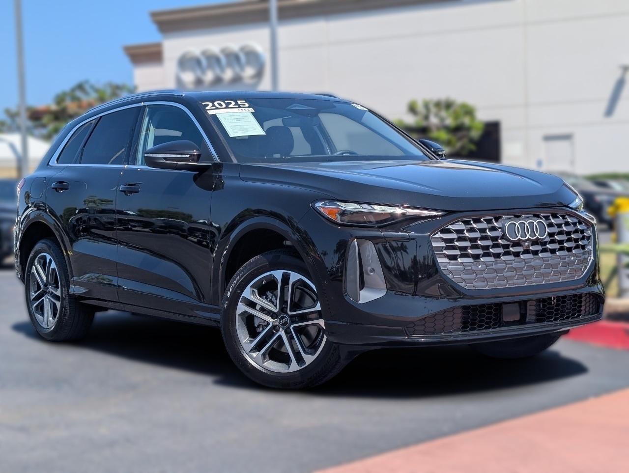 2025 Audi Q5 40 Premium's photo