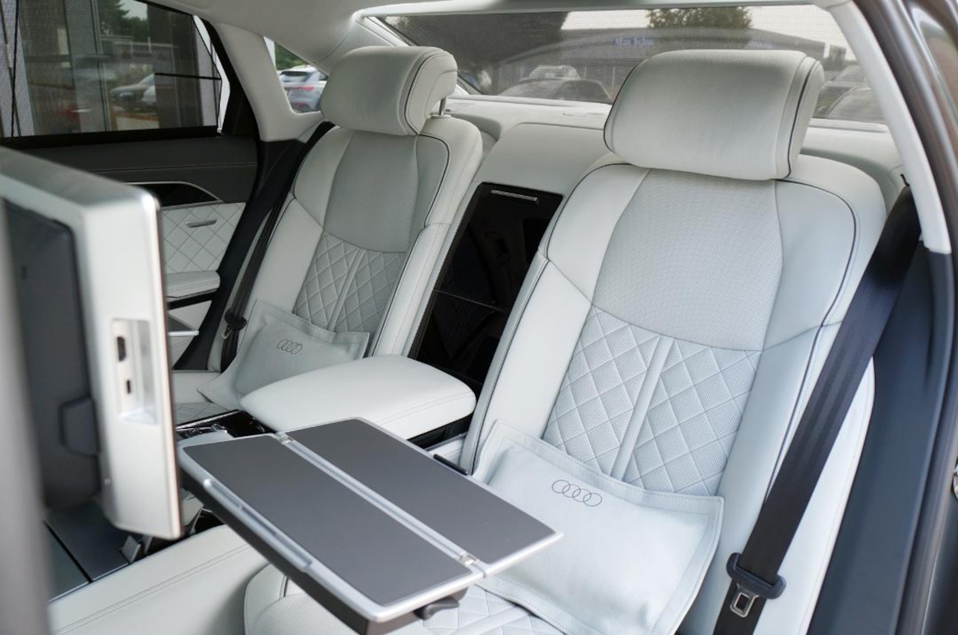 Audi A8 Lang