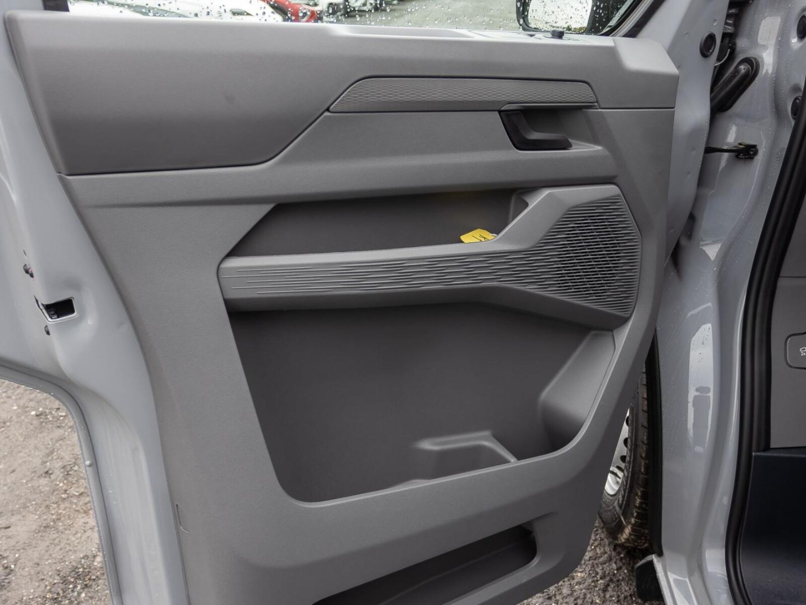 Volkswagen Transporter Kasten langer Radstand – Bild 11