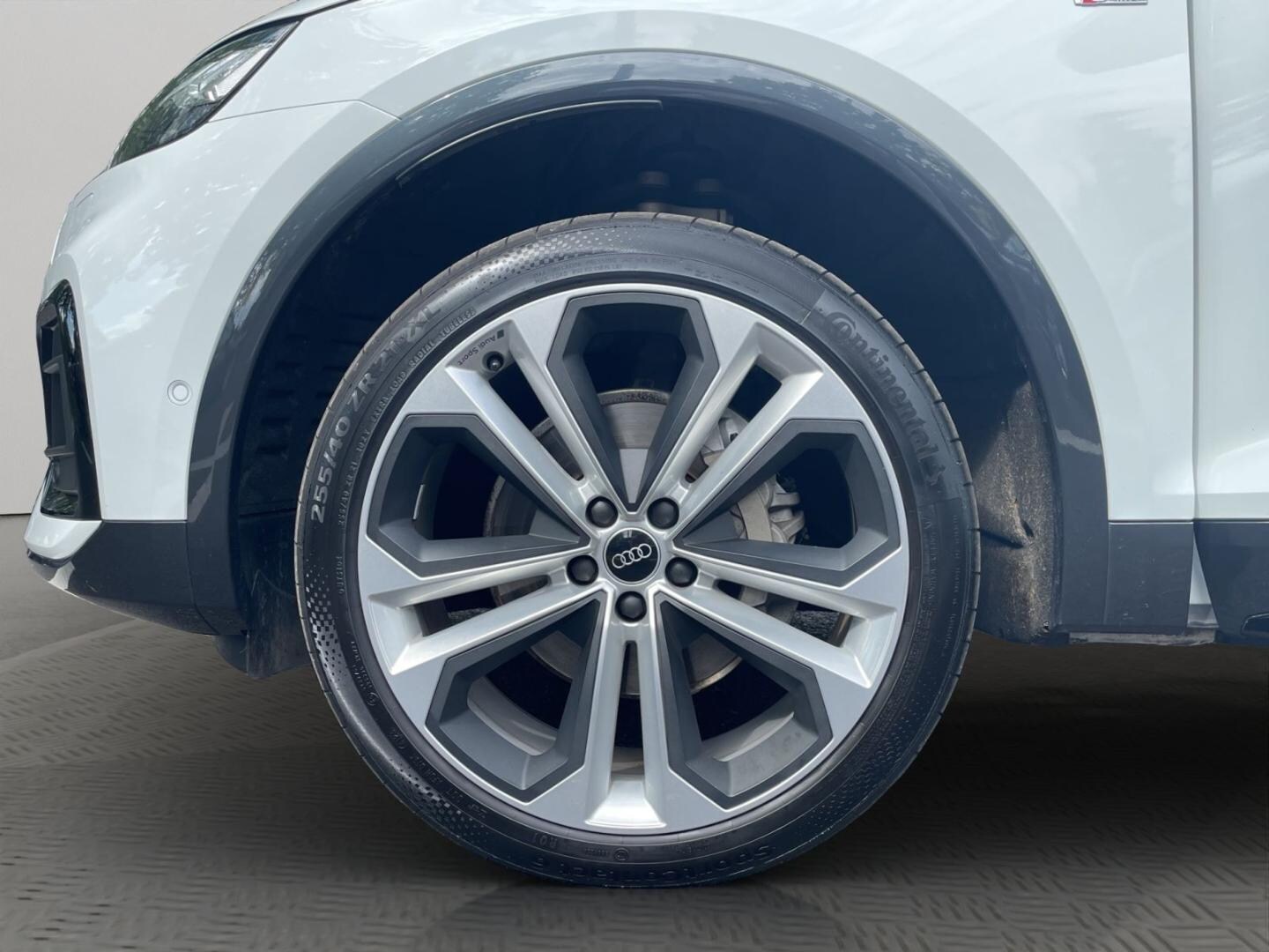 Bild über Audi Q5 Sportback 40 TDI quattro S tronic - für weitere Informationen kontaktieren Sie den Audi Partner