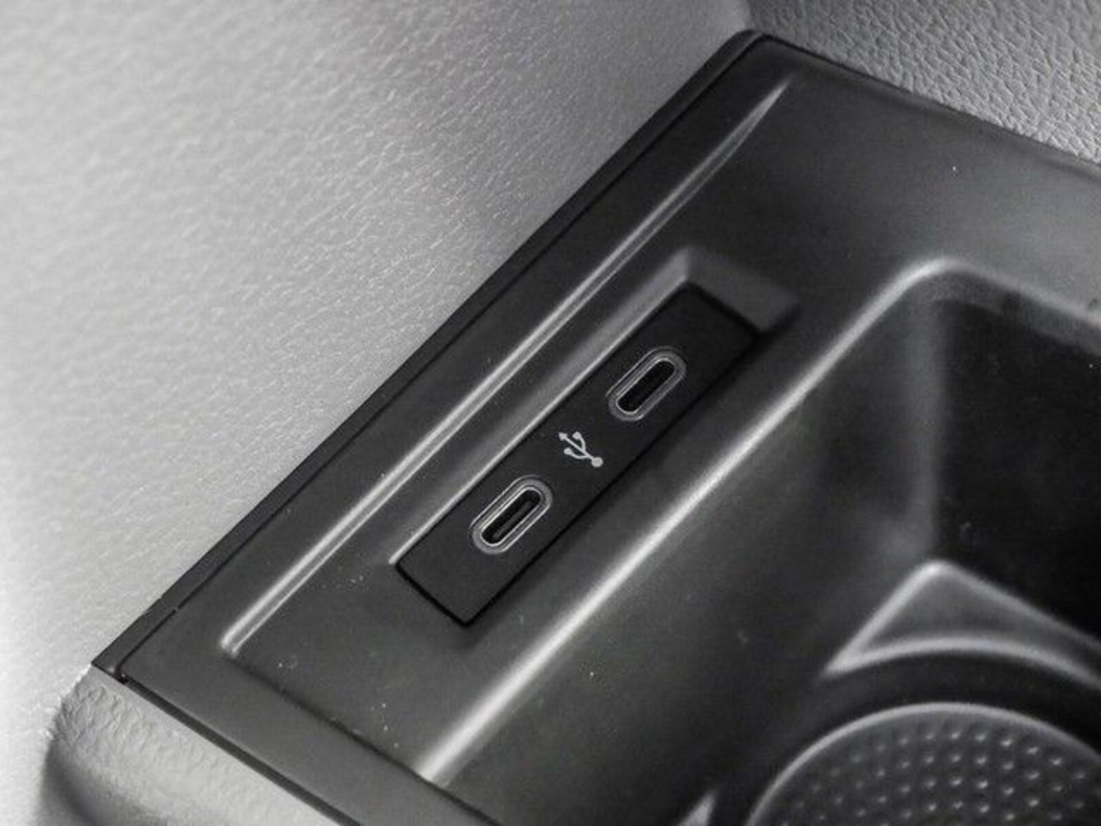 Volkswagen T6.1 California – Bild 21