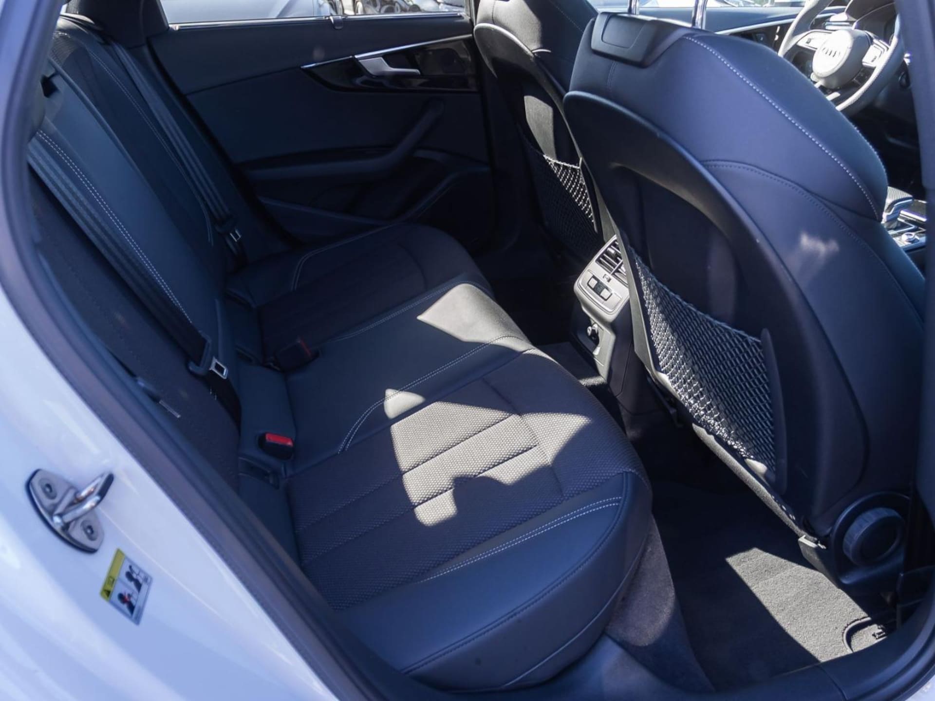 Audi A4 Avant S line