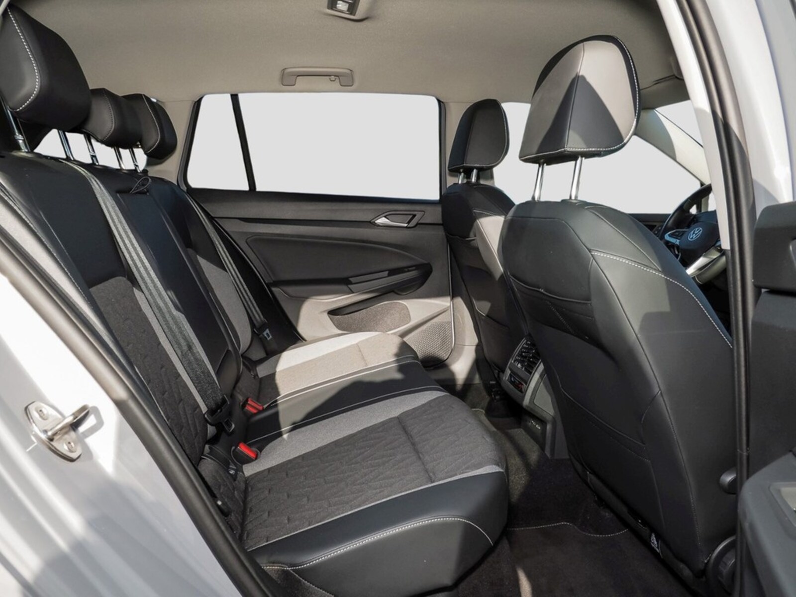 Volkswagen Golf Variant – Bild 13