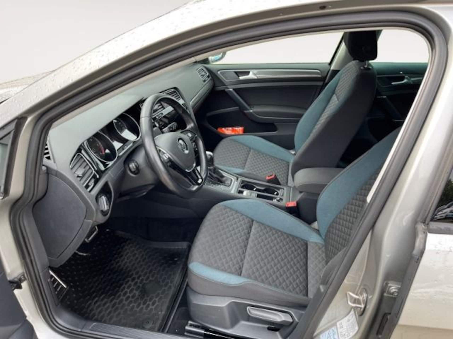 Volkswagen Golf IQ.DRIVE