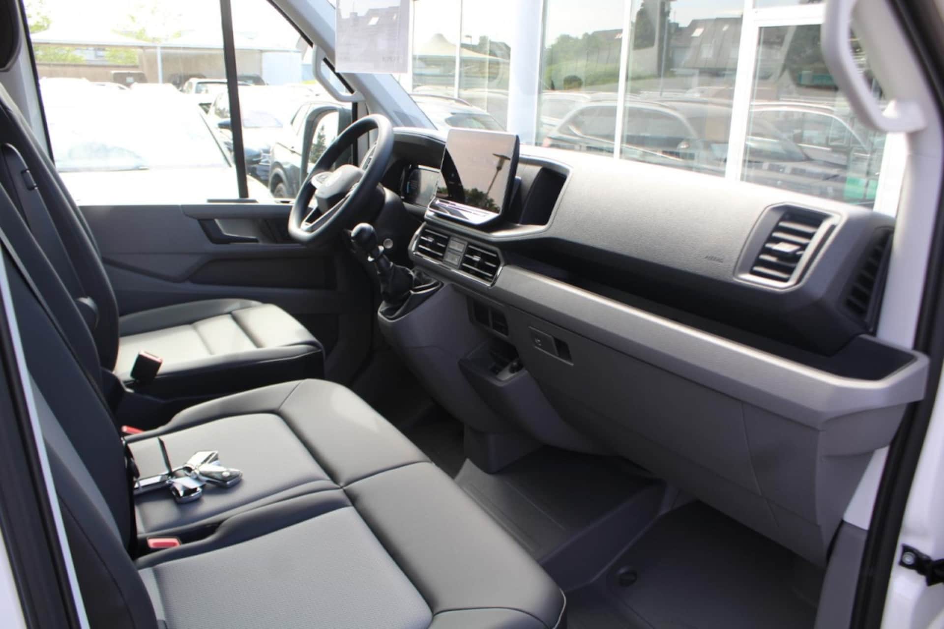 Volkswagen Crafter Kasten mittlerer Radstand