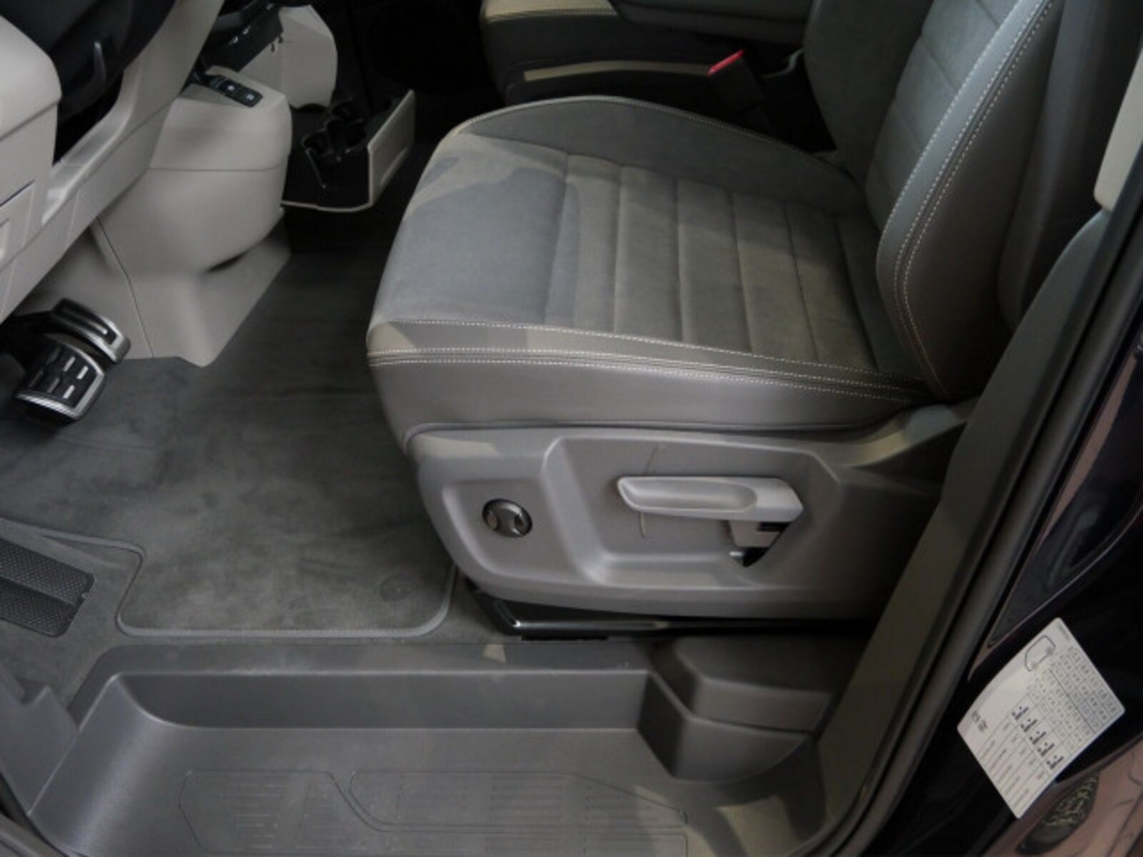 Volkswagen Multivan Langversion – Bild 21