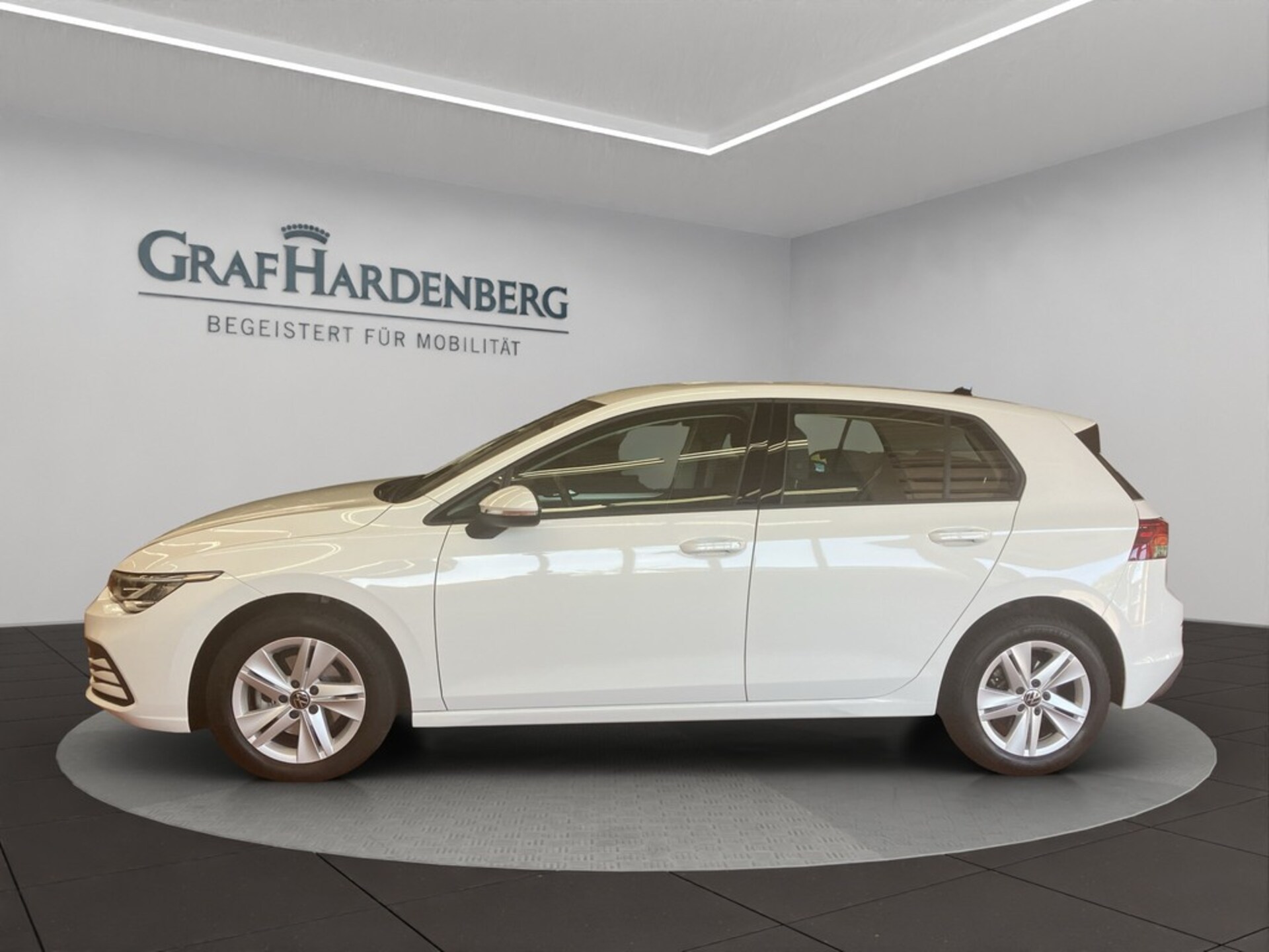 Volkswagen Golf Life