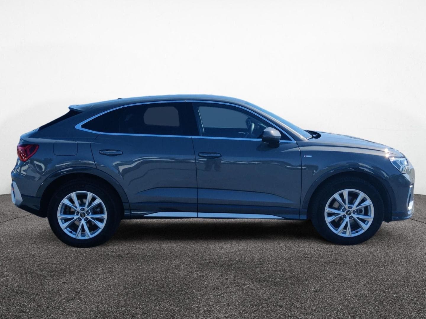 Bild über Audi Q3 Sportback S line 35 TFSI S tronic - für weitere Informationen kontaktieren Sie den Audi Partner